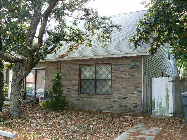 SCOTTWOOD - Residential Lease