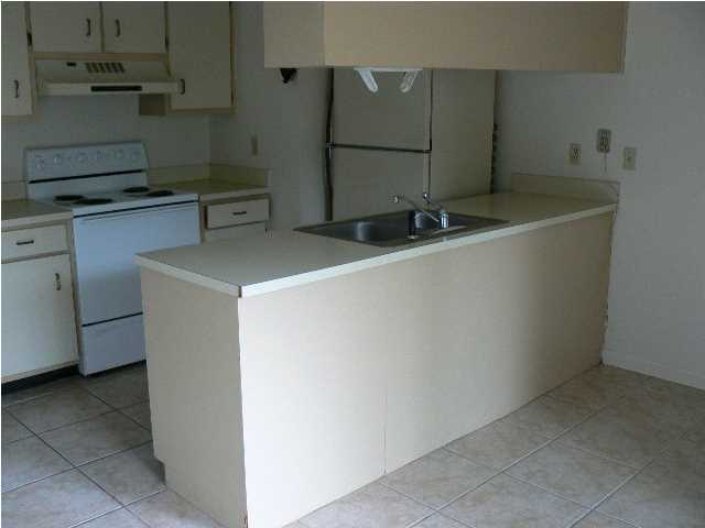 SCOTTWOOD - Residential Lease