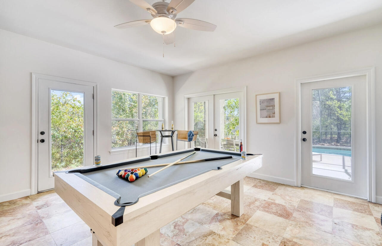 SPYGLASS VILLAS - Residential
