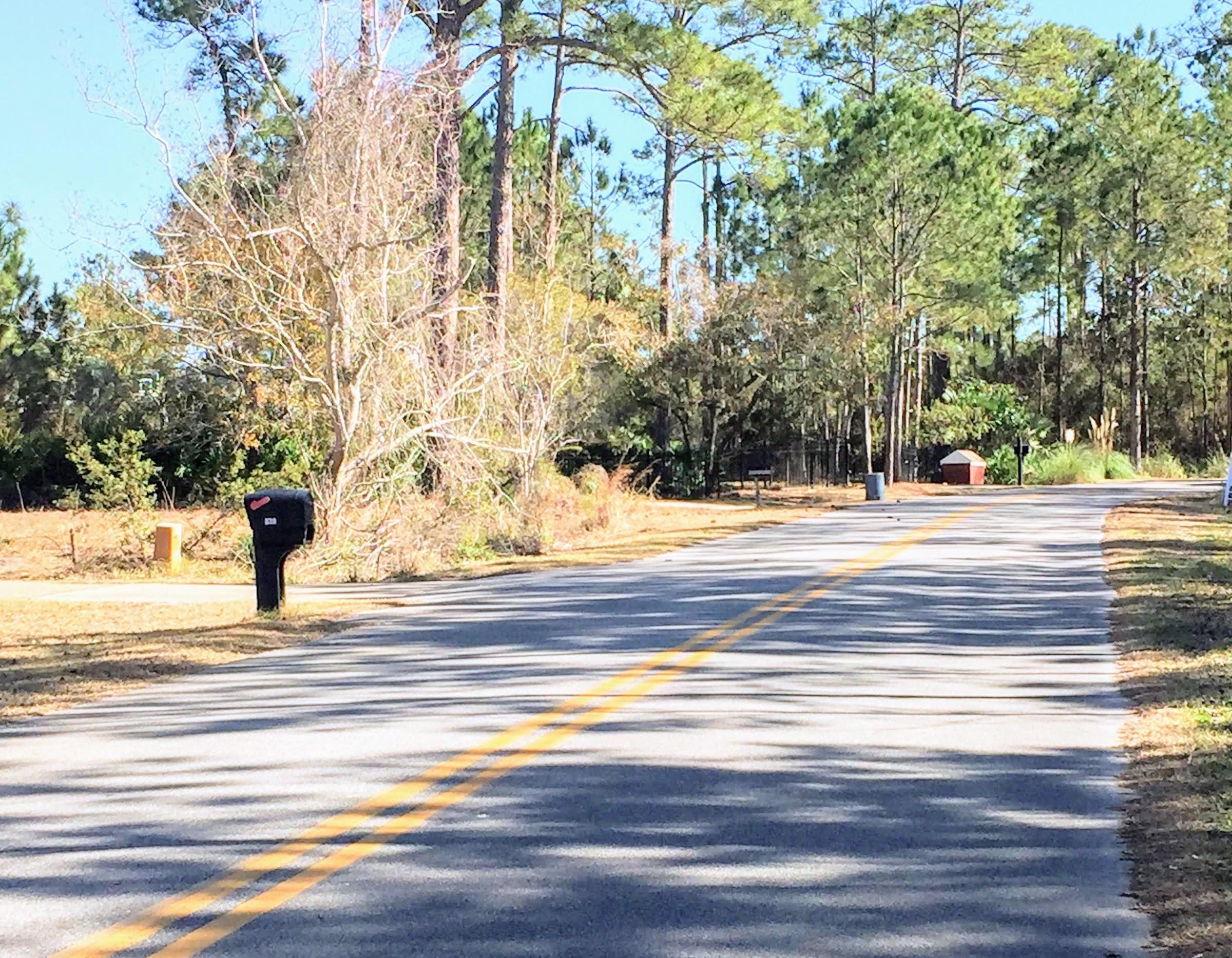 WOODLAND BAYOU ESTATES - Land