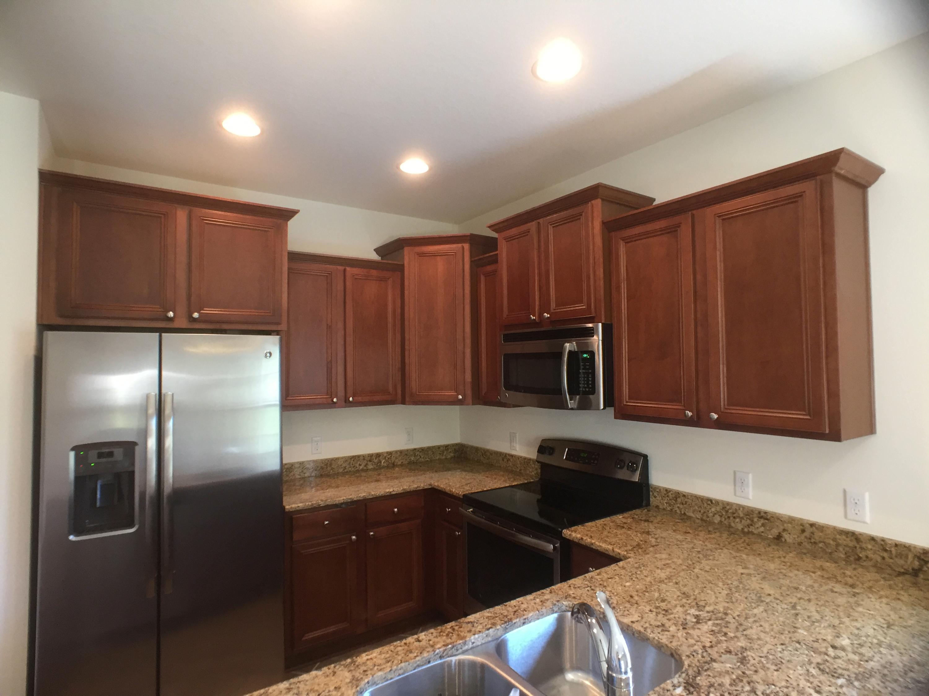 RESERVE POINTE - Residential Lease