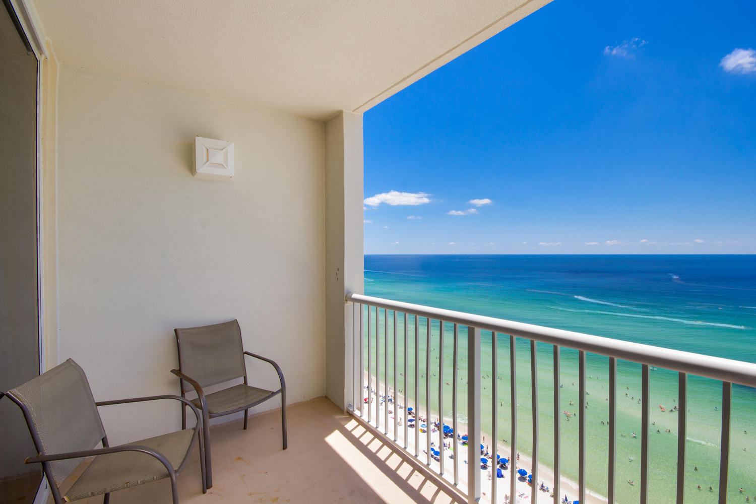 MAJESTIC BEACH TOWERS I - Residential