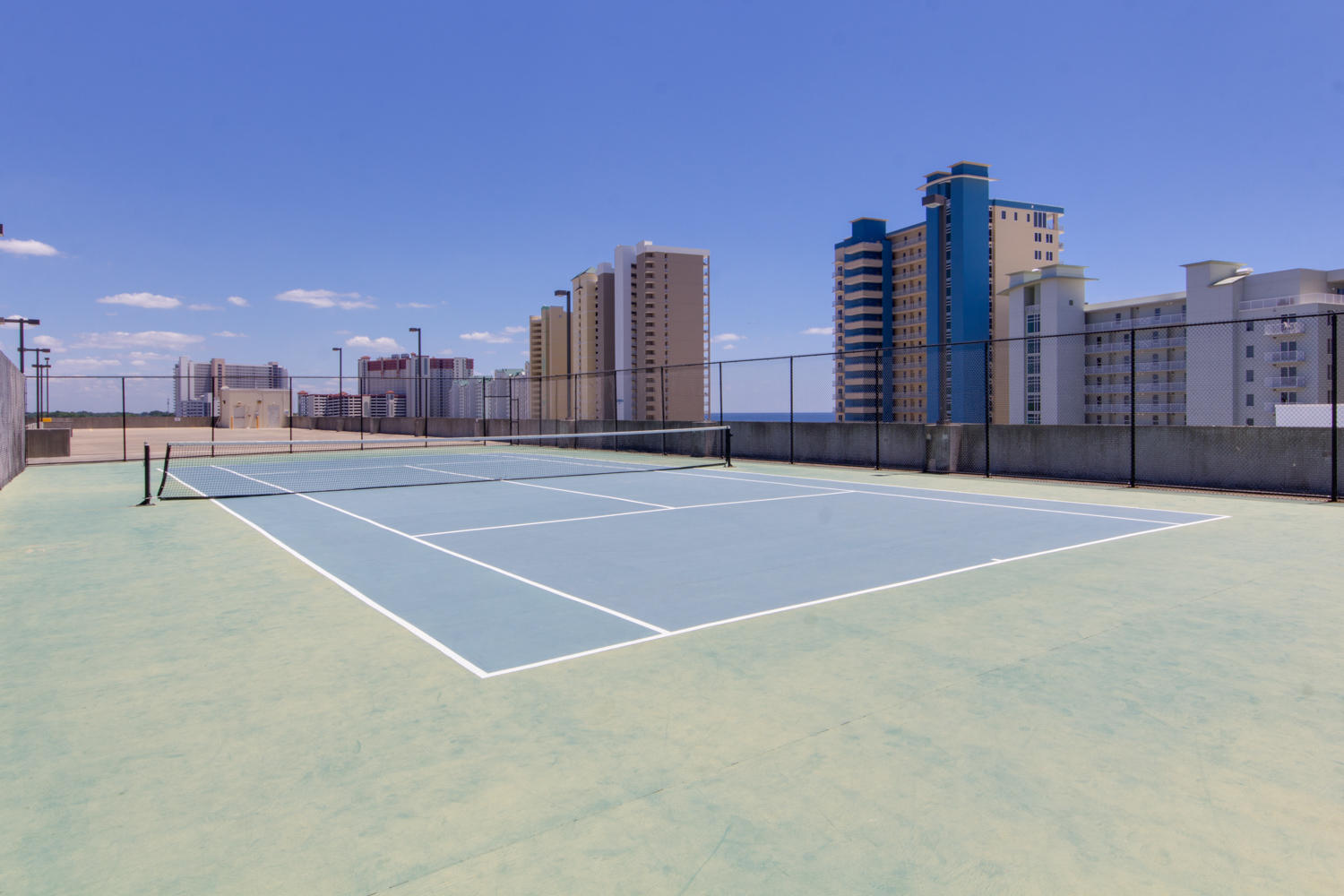 MAJESTIC BEACH TOWERS I - Residential