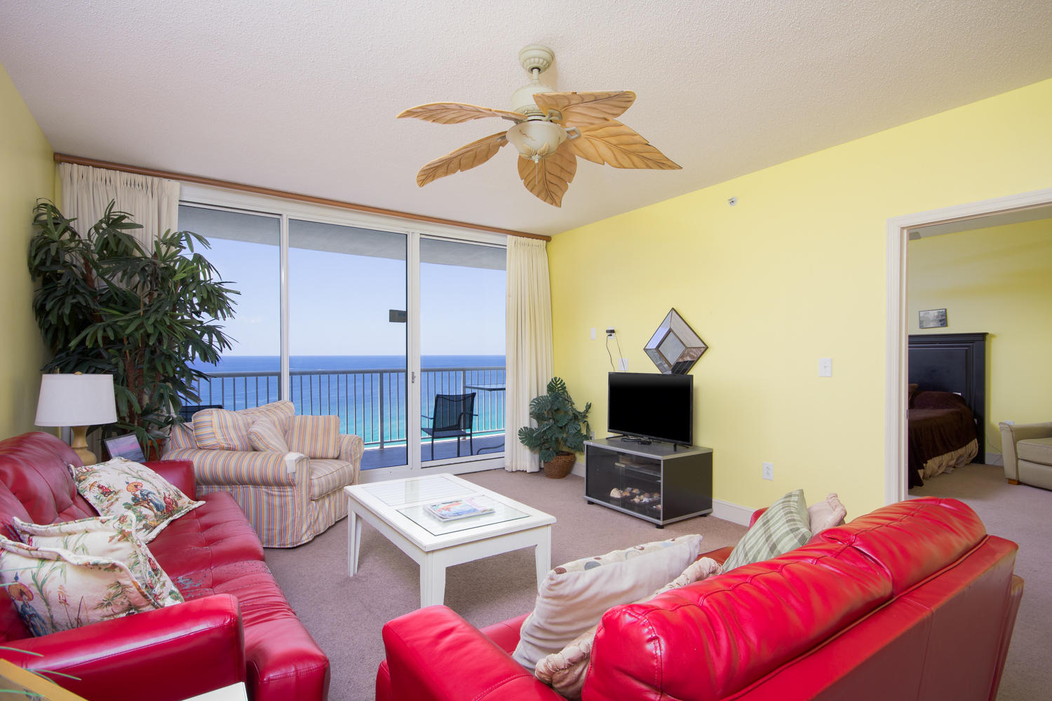 MAJESTIC BEACH TOWERS I - Residential