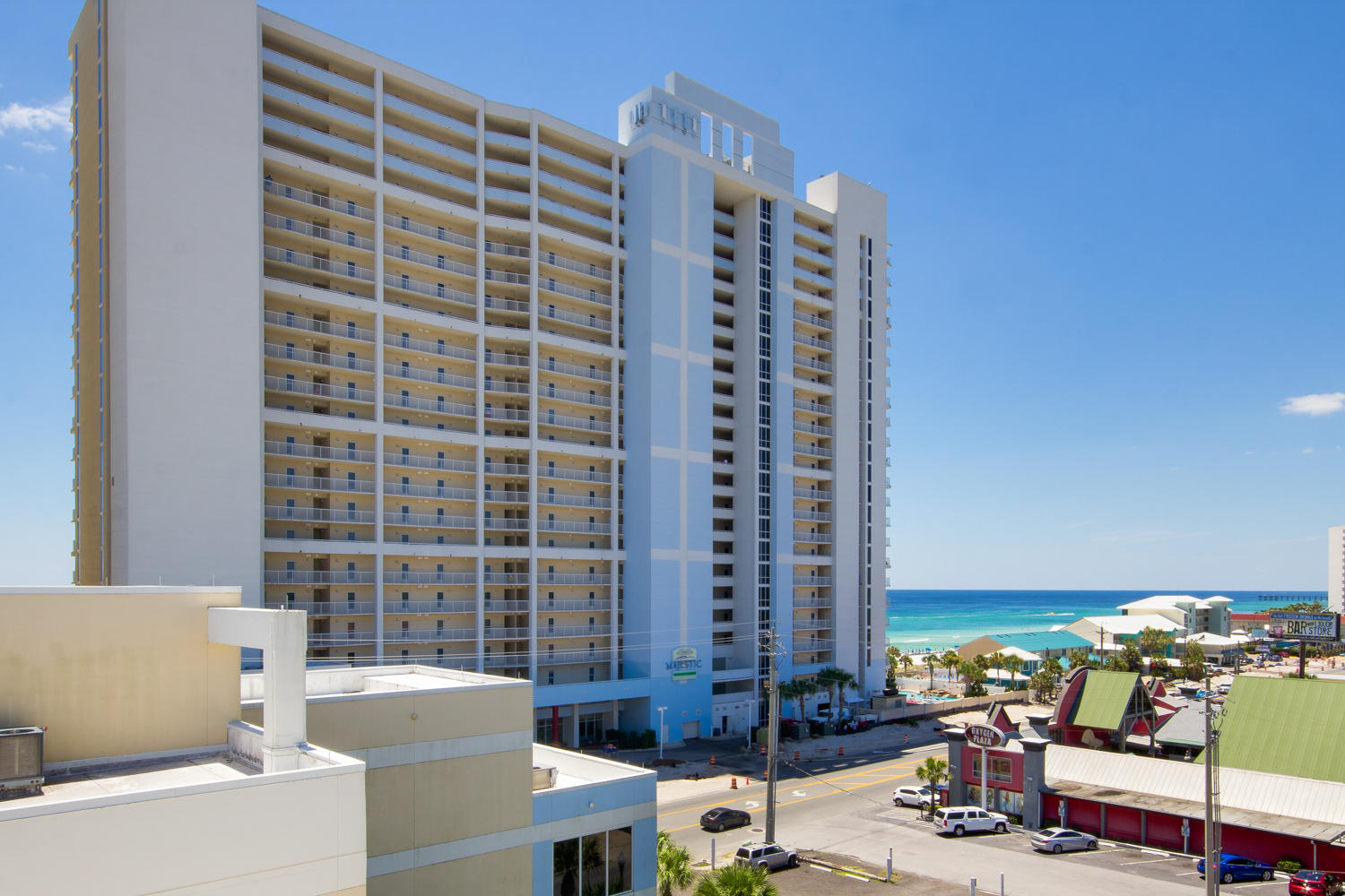 MAJESTIC BEACH TOWERS I - Residential