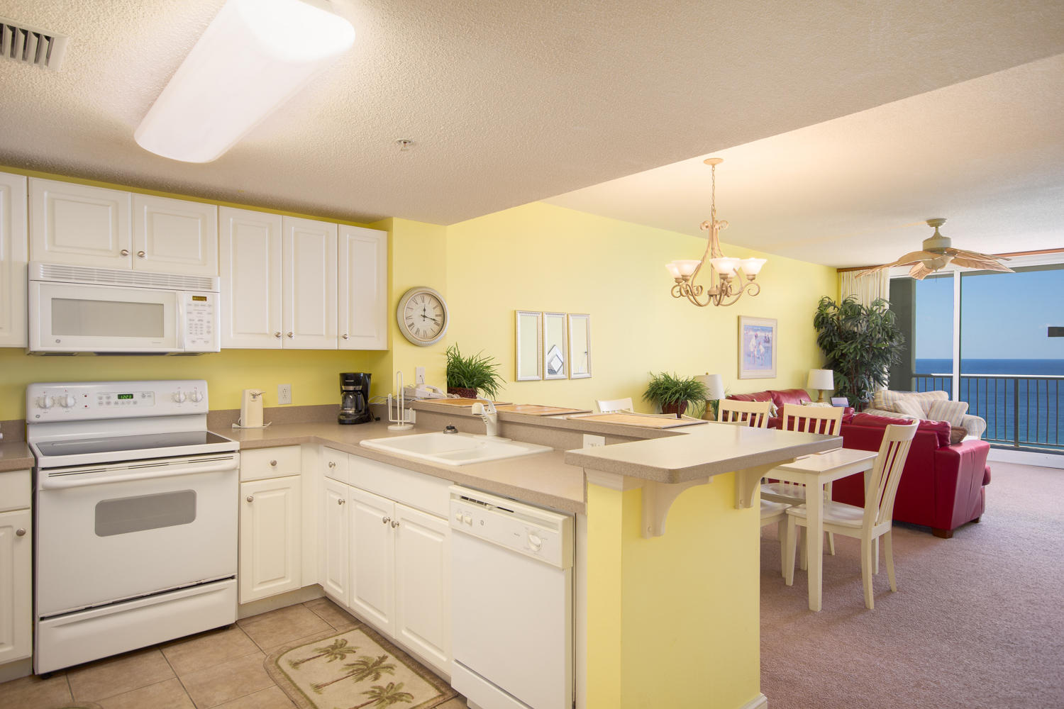 MAJESTIC BEACH TOWERS I - Residential