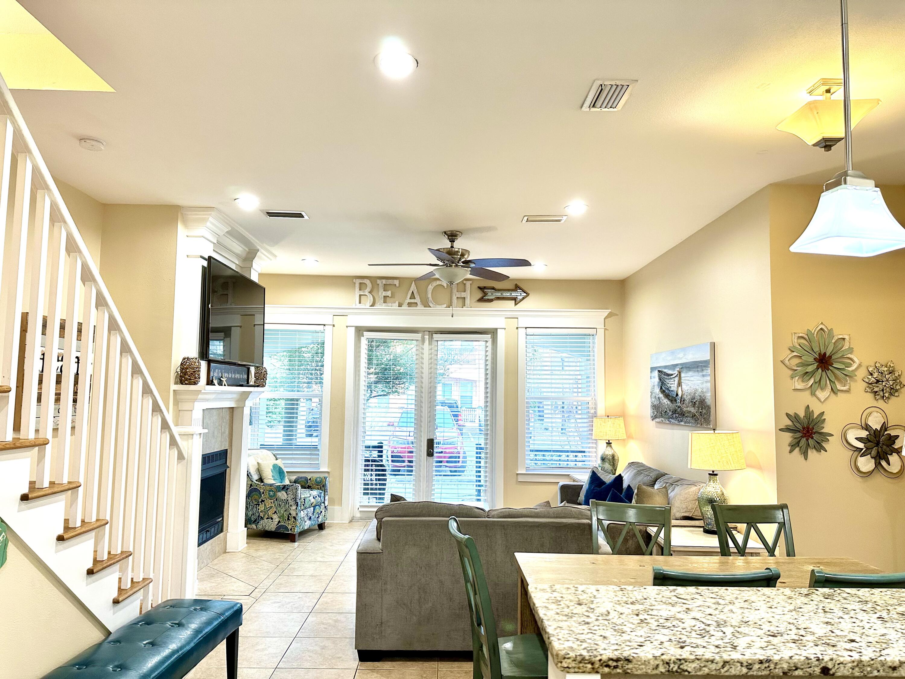 MIRAMAR BEACH VILLAS - Residential