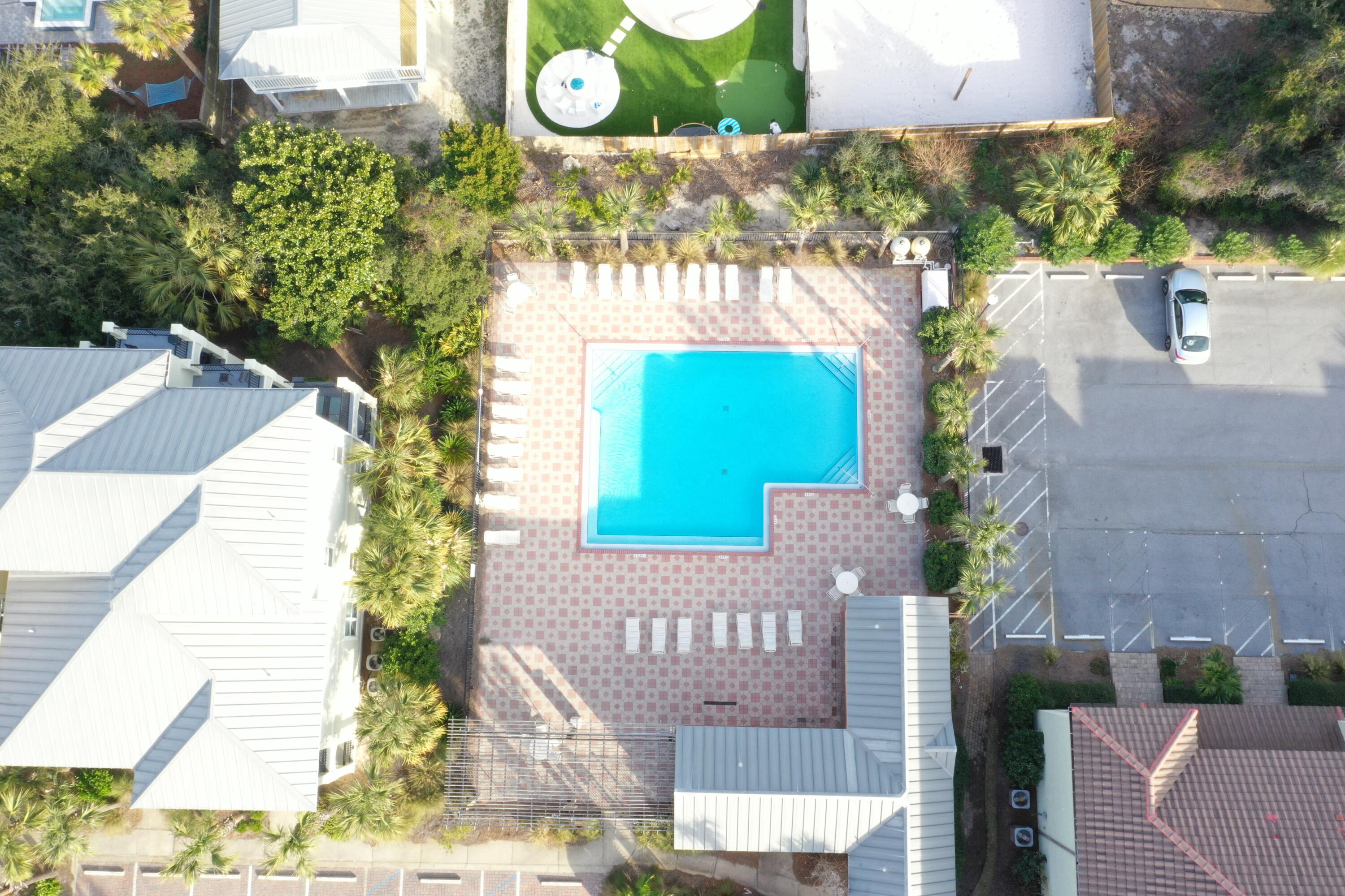MIRAMAR BEACH VILLAS - Residential
