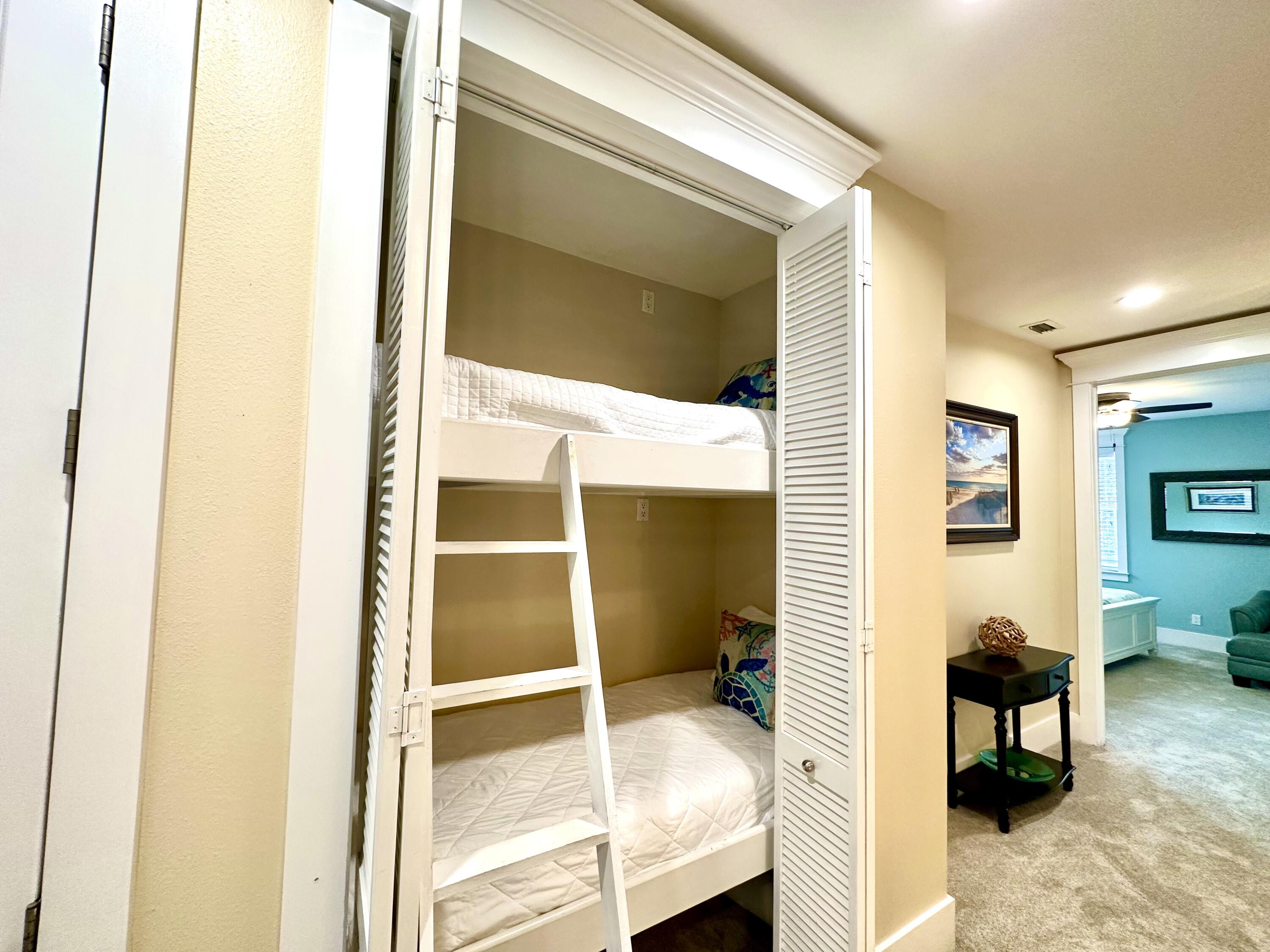 MIRAMAR BEACH VILLAS - Residential