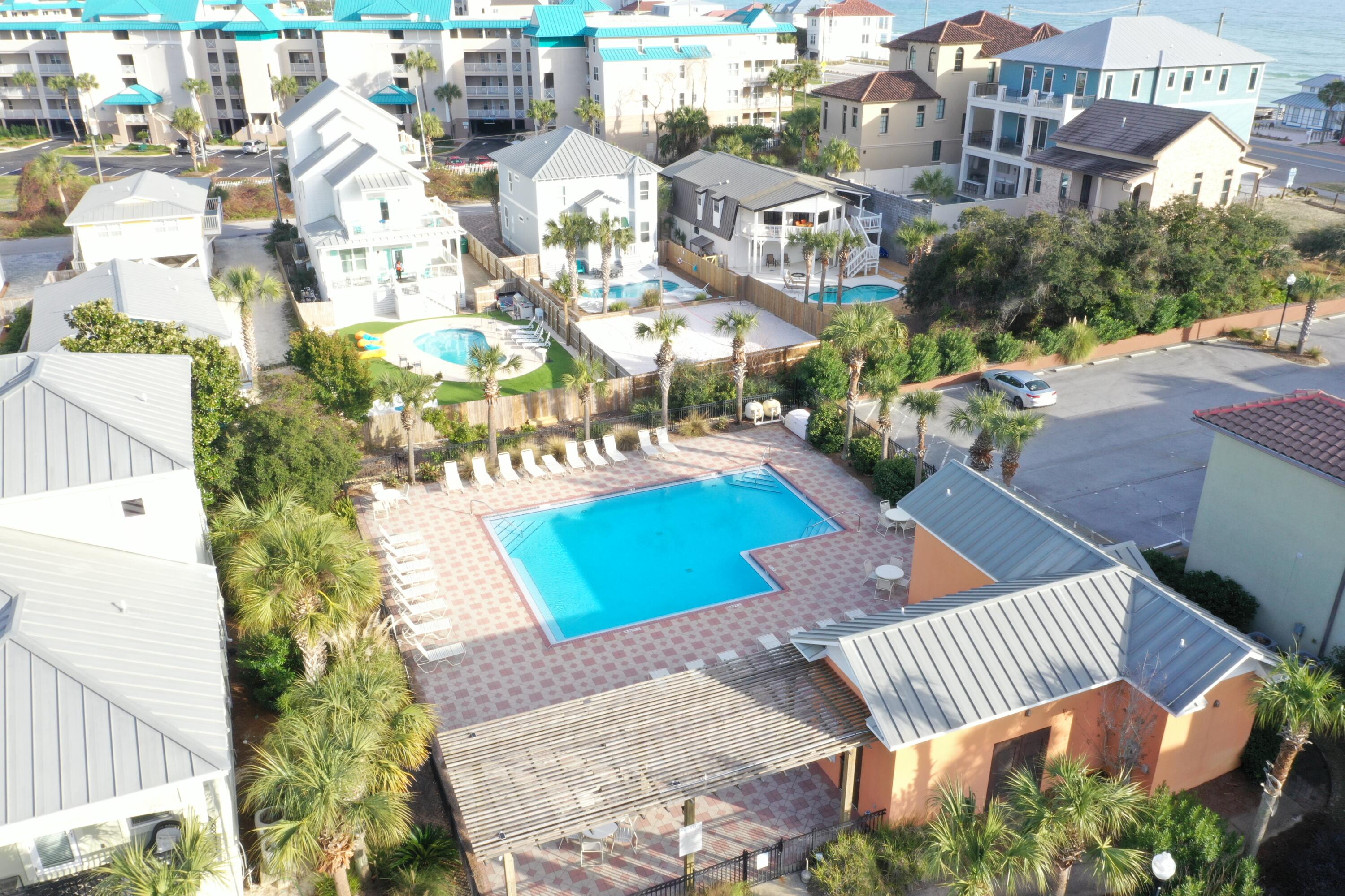 MIRAMAR BEACH VILLAS - Residential