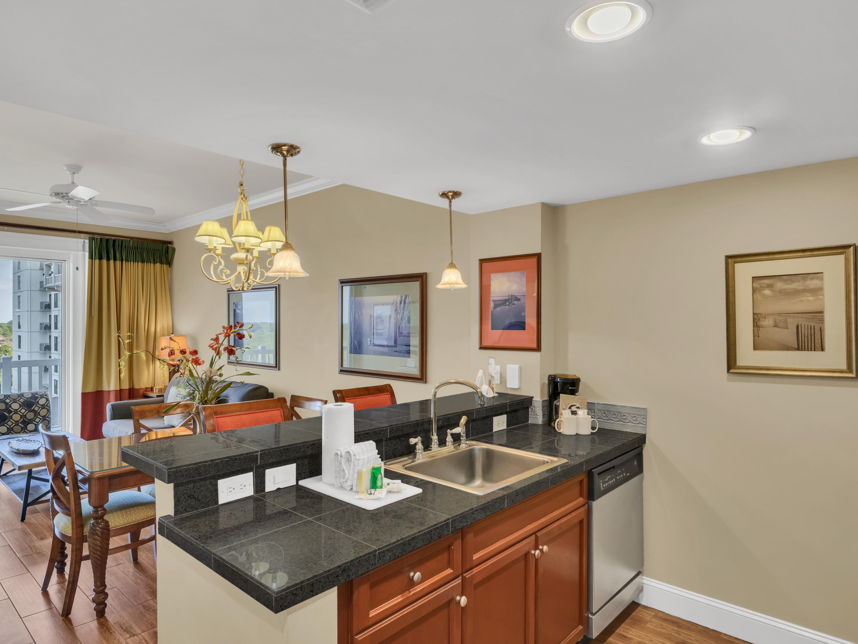 GRAND SANDESTIN THE - Residential Lease