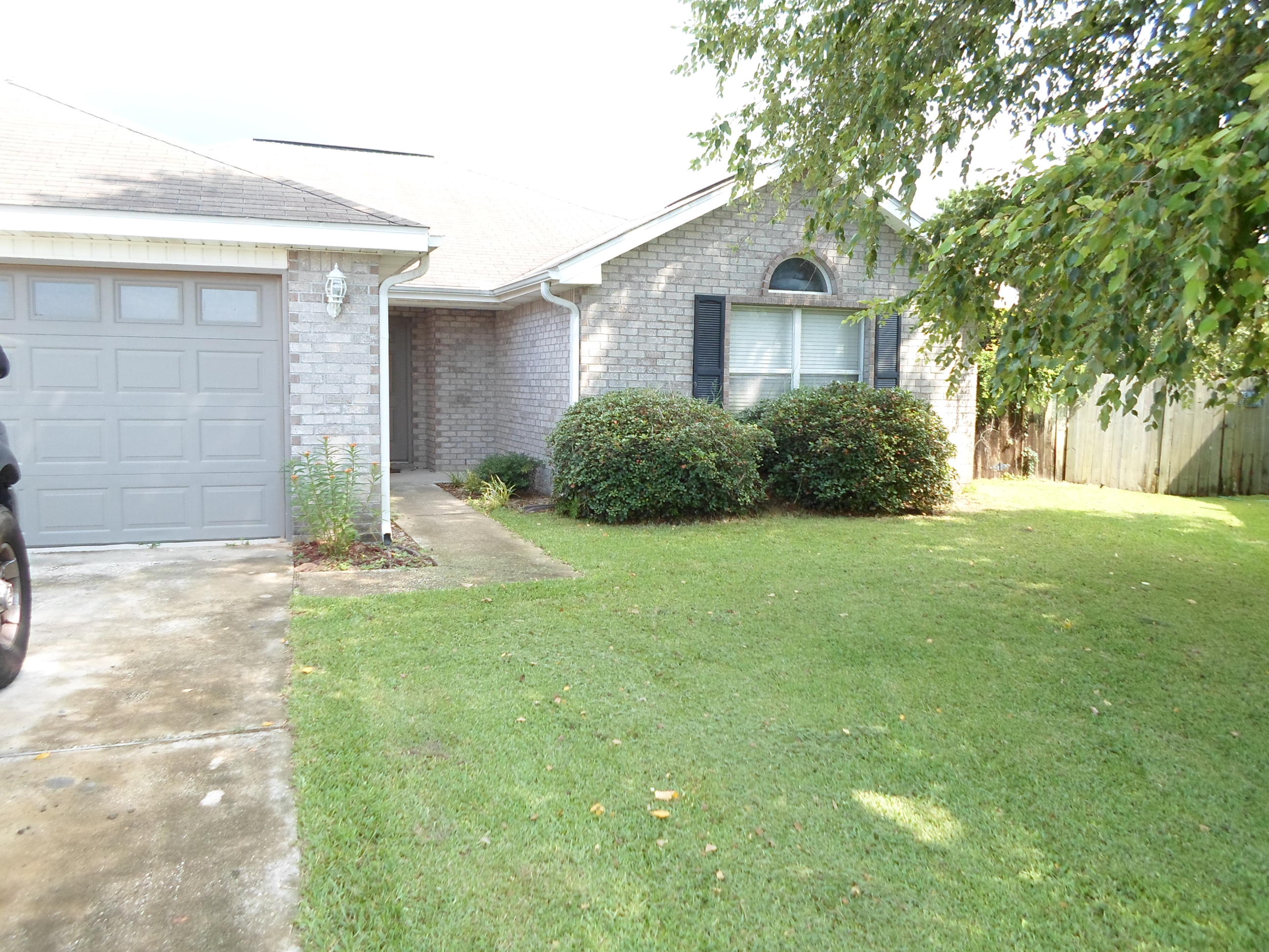 Open Floor Plan 
Subdivision has playgrounds and water access to the Sound via dock
Built in 2003
Cul-De-Sac Property w/ fenced yard
New roof (2019)
Pets Allowed Upon Approval
Professional Management

BONUS AMENITY INCLUDED: A portion of rent payments will be used for the Utility & Maintenance Reduction Program. HVAC filters delivered to your home approximately every 30 days. This will help you save 5-15% on your heating and cooling bill as well as create a clean healthy living environment.
