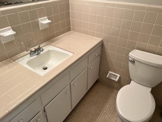 BAYSHORE PARK UNIT 2 - Residential Lease