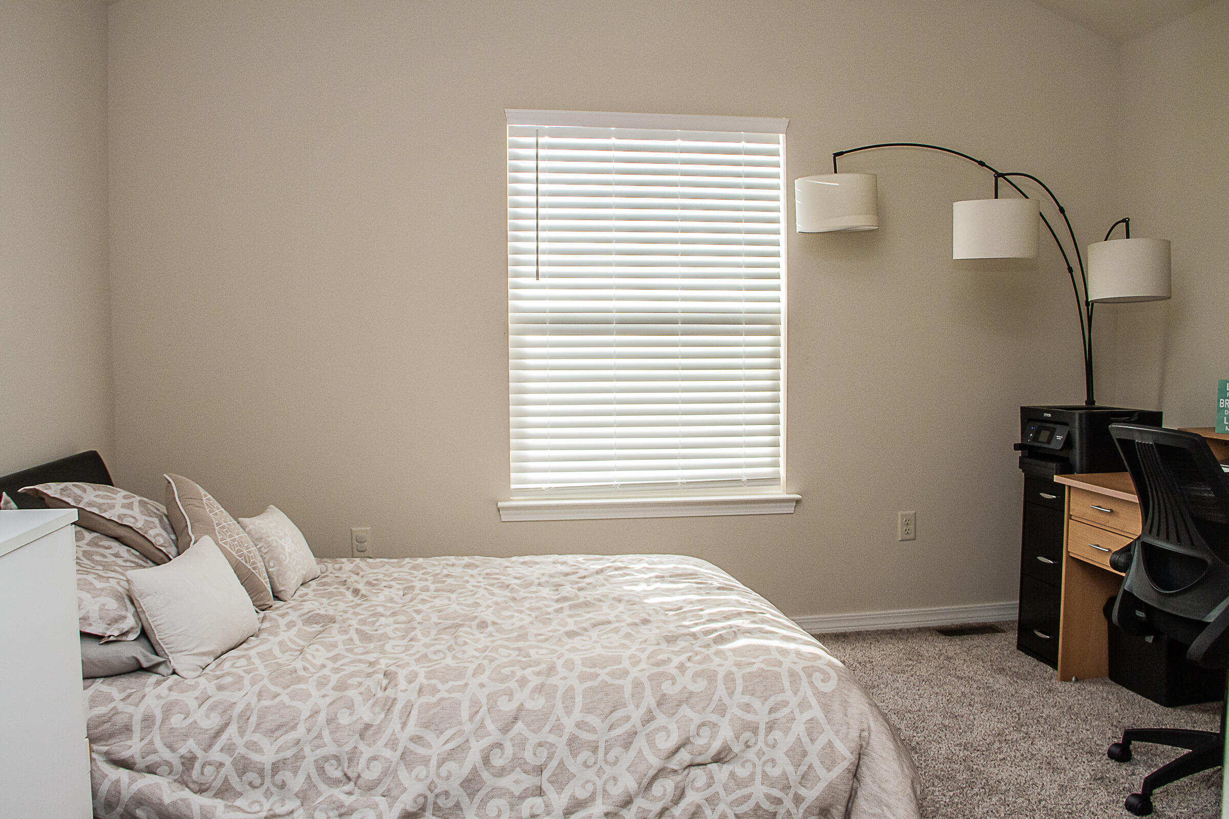 THE COTTAGES AT SANDY RIDGE - Residential Lease