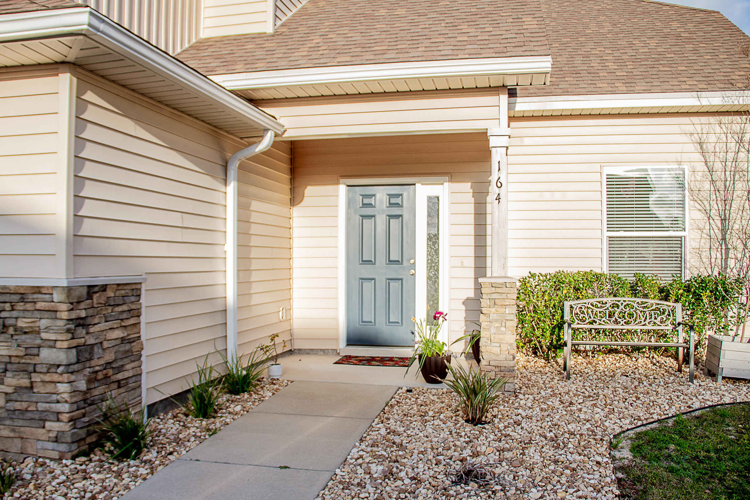 THE COTTAGES AT SANDY RIDGE - Residential Lease