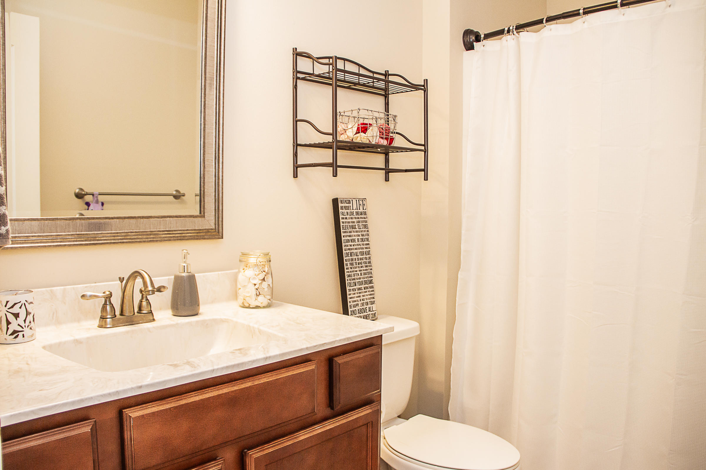 THE COTTAGES AT SANDY RIDGE - Residential Lease