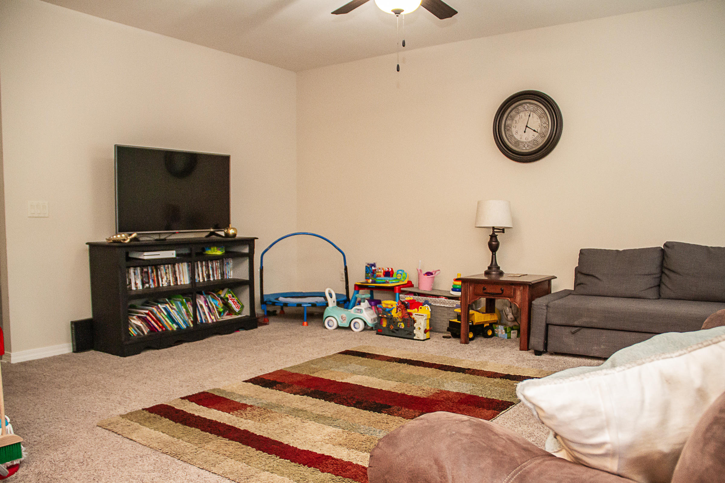 THE COTTAGES AT SANDY RIDGE - Residential Lease