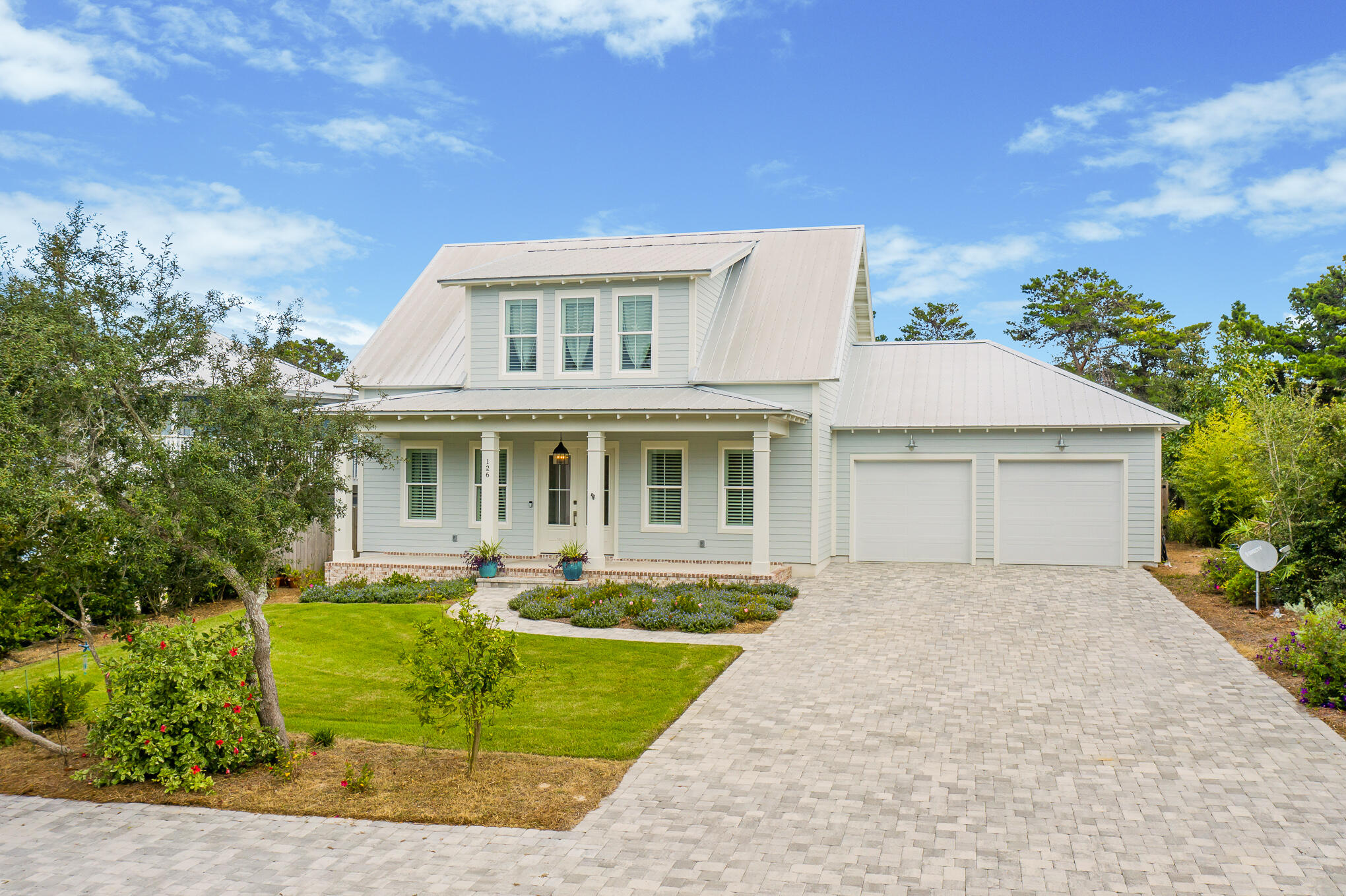 BEACH HIGHLAND - Residential