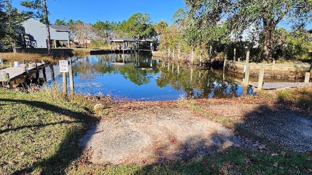 NO RECORDED SUBDIVISION - Land