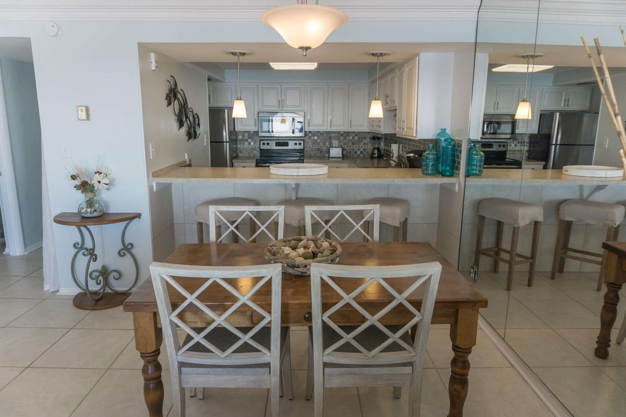 BEACH HOUSE CONDO PH 1 - Residential