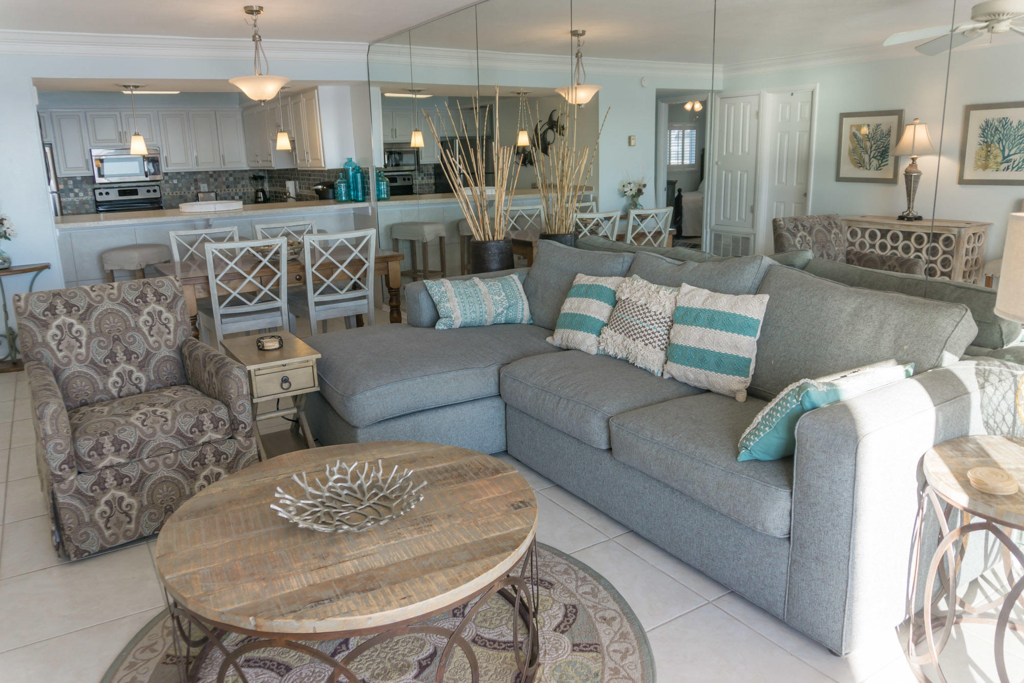 BEACH HOUSE CONDO PH 1 - Residential
