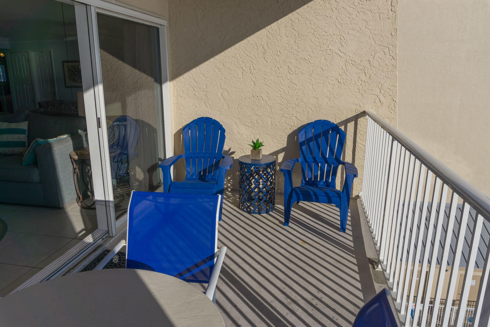BEACH HOUSE CONDO PH 1 - Residential