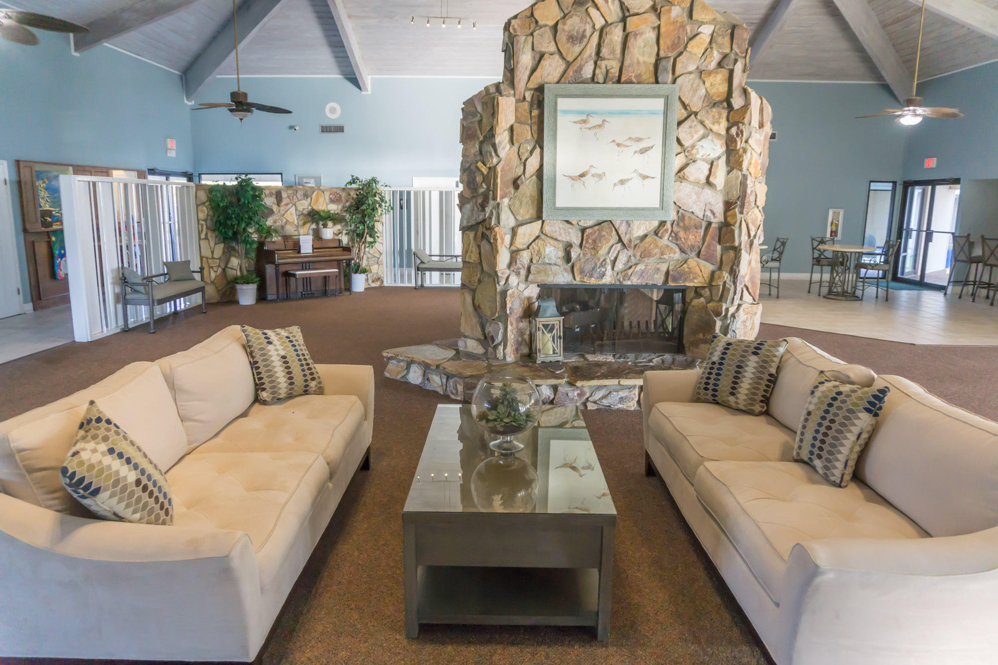 BEACH HOUSE CONDO PH 1 - Residential