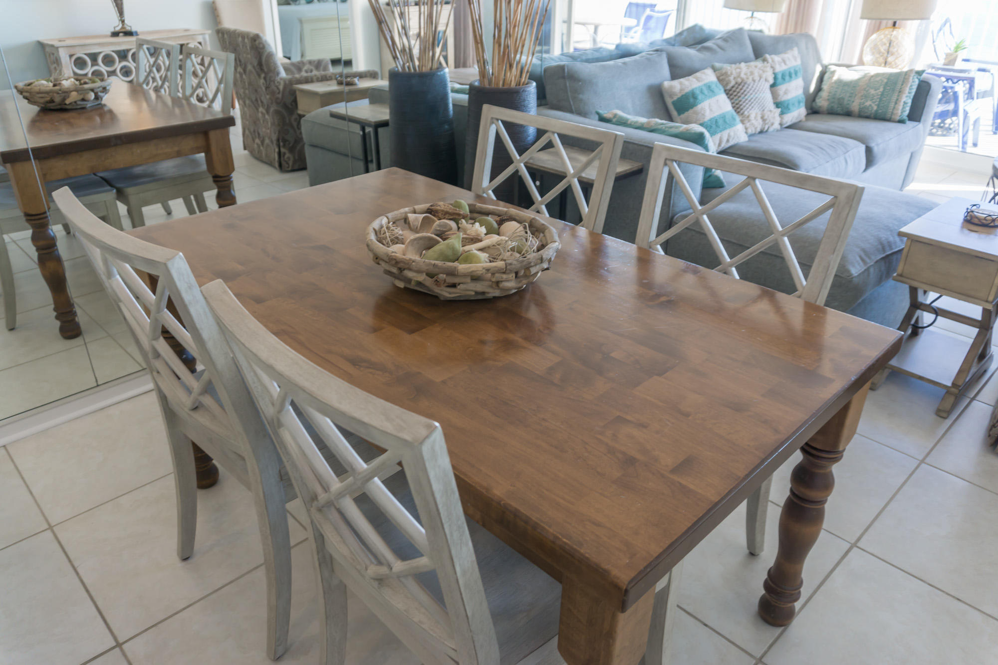 BEACH HOUSE CONDO PH 1 - Residential