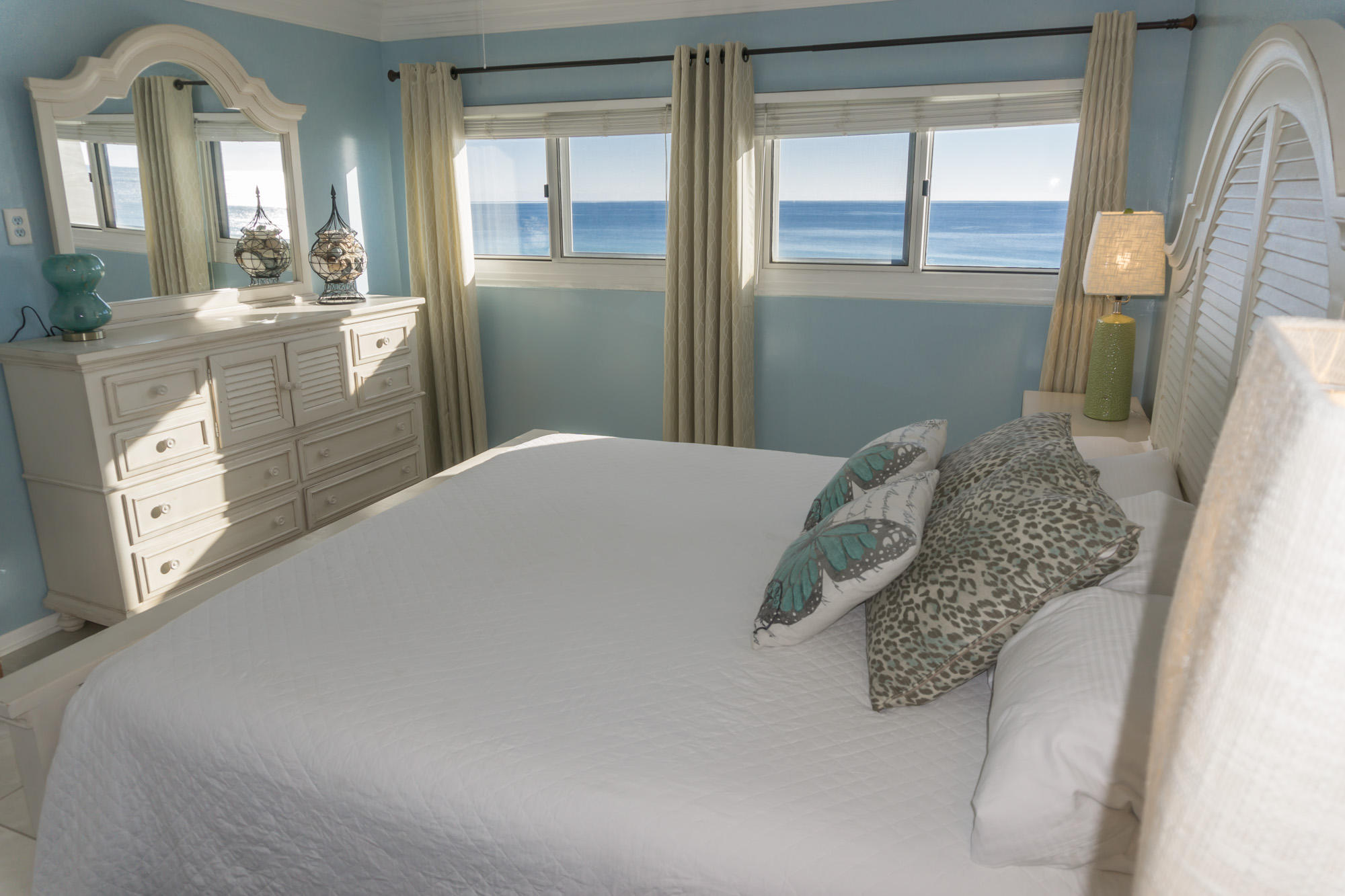 BEACH HOUSE CONDO PH 1 - Residential