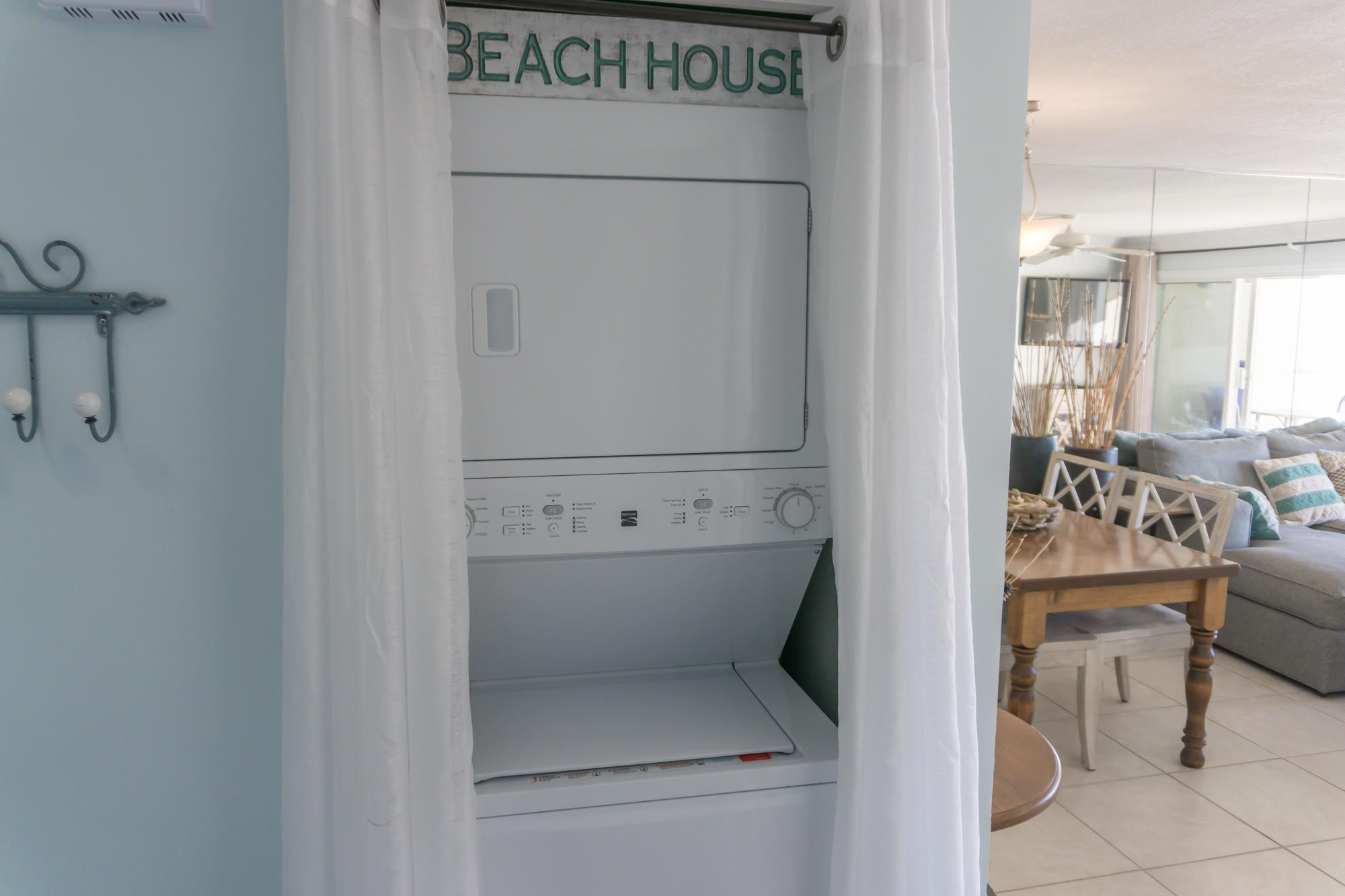 BEACH HOUSE CONDO PH 1 - Residential