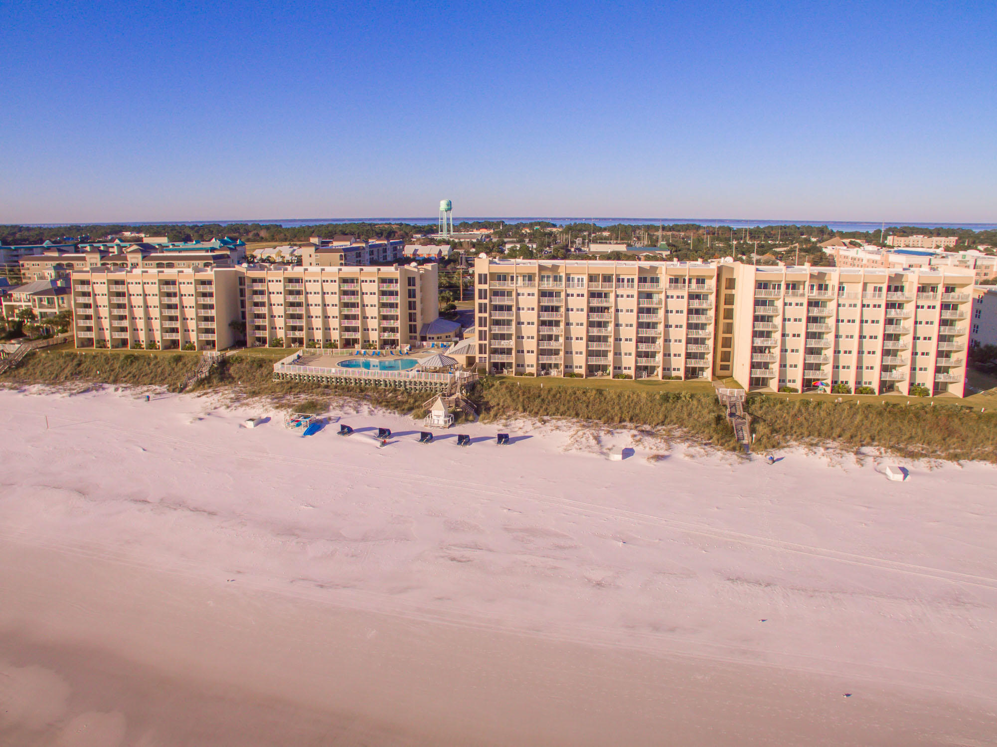 BEACH HOUSE CONDO PH 1 - Residential