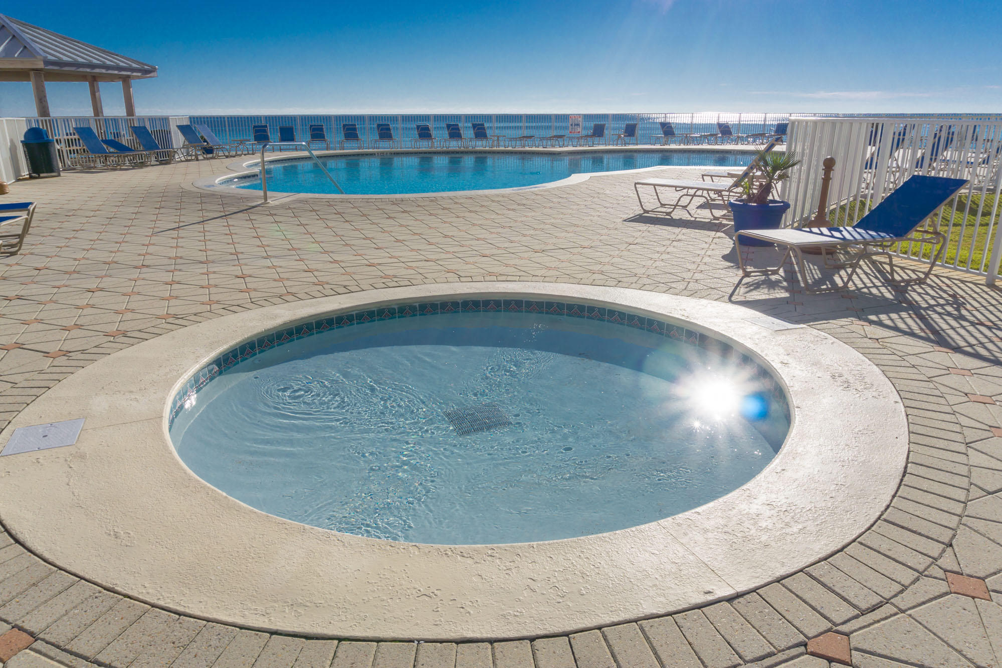 BEACH HOUSE CONDO PH 1 - Residential