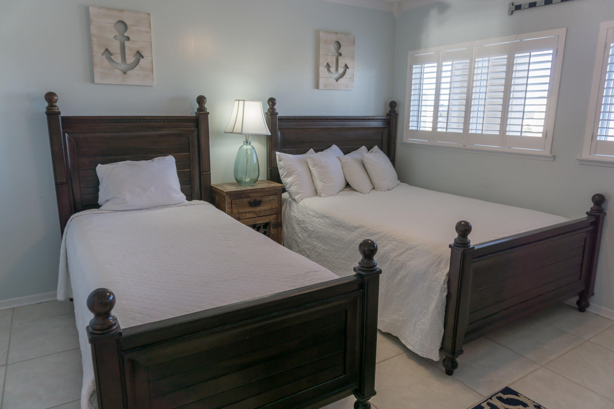 BEACH HOUSE CONDO PH 1 - Residential