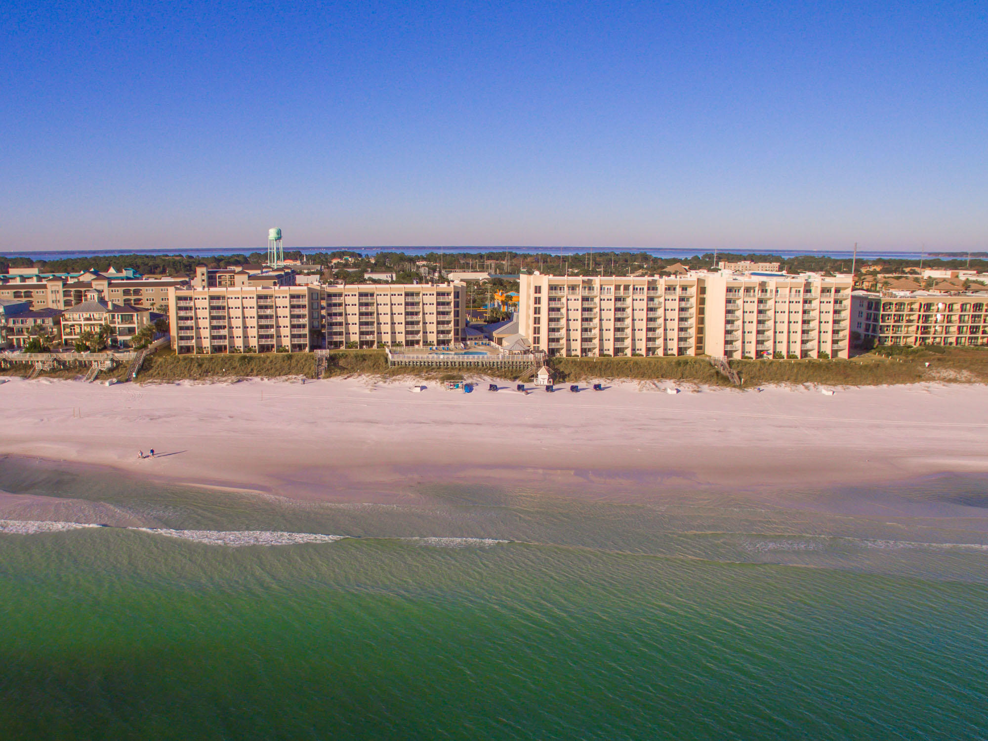 BEACH HOUSE CONDO PH 1 - Residential