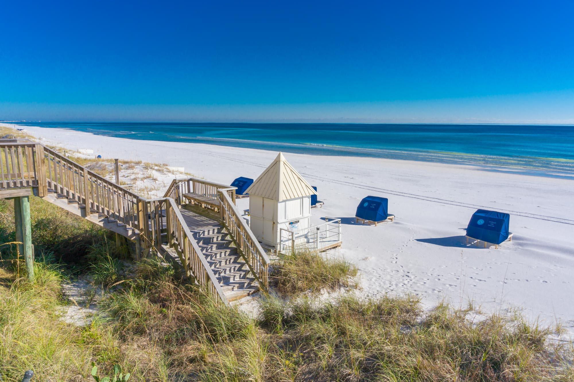 BEACH HOUSE CONDO PH 1 - Residential
