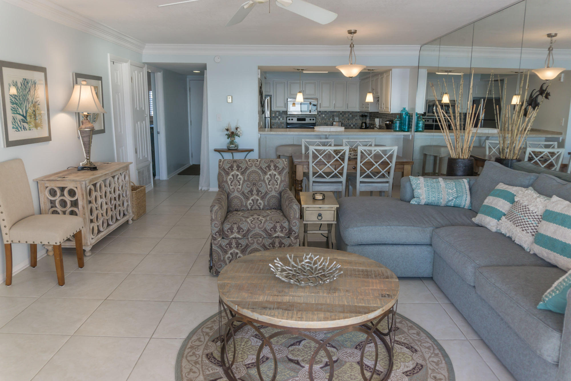 BEACH HOUSE CONDO PH 1 - Residential