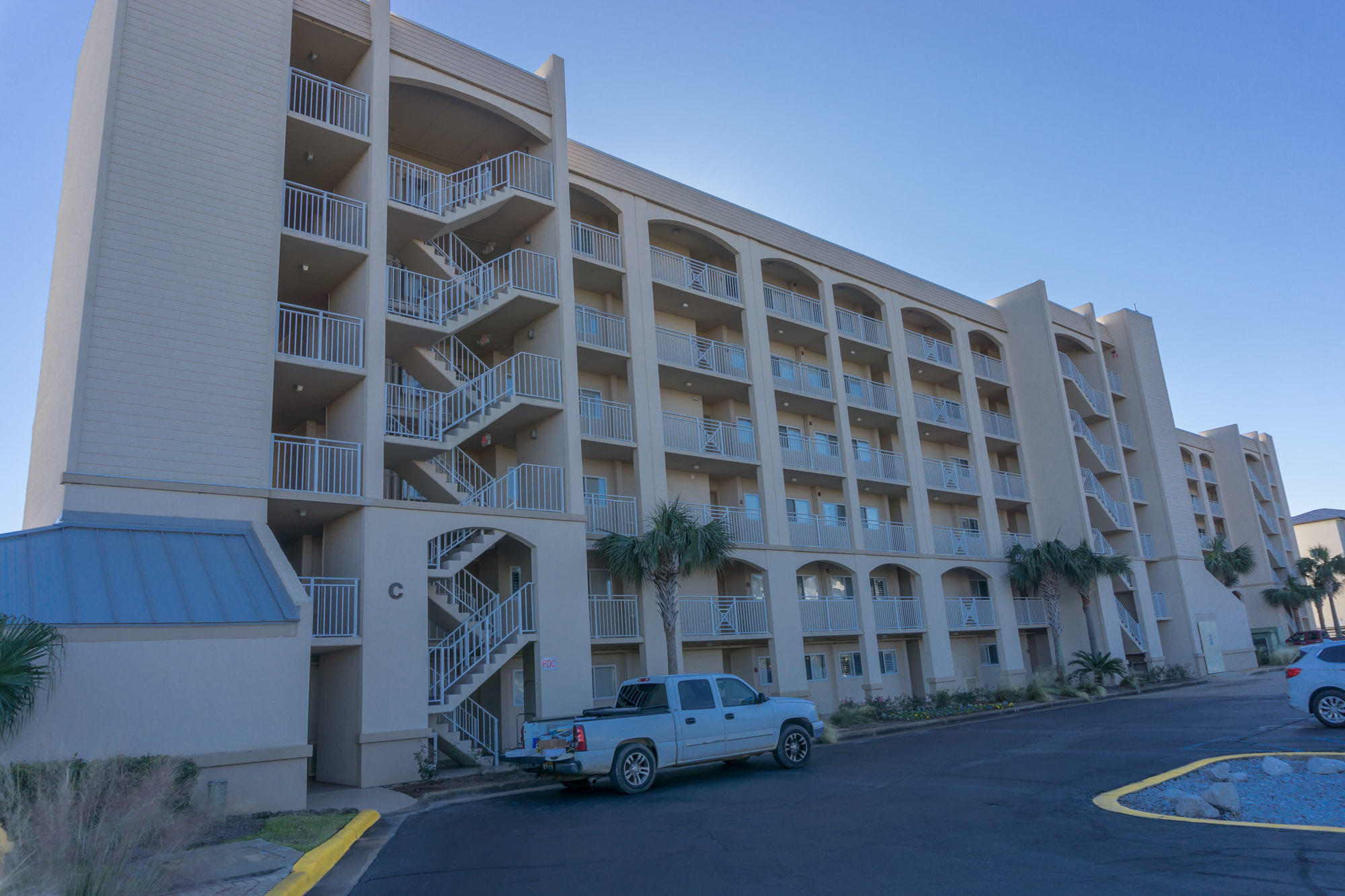 BEACH HOUSE CONDO PH 1 - Residential