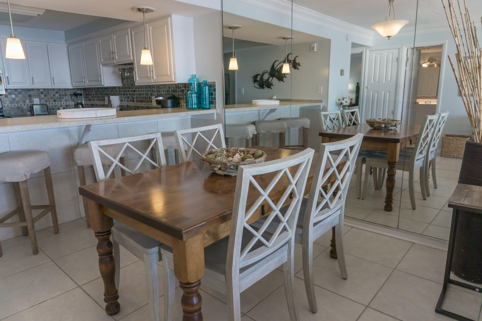 BEACH HOUSE CONDO PH 1 - Residential