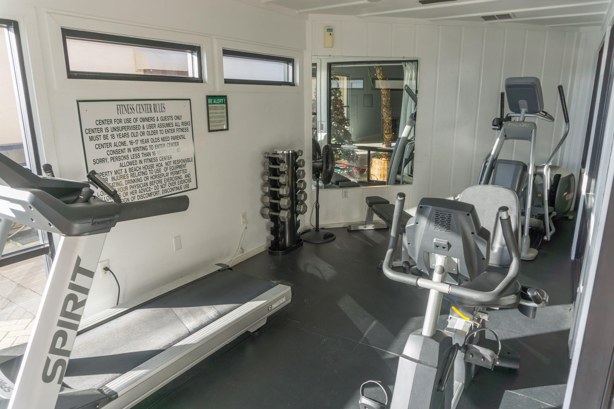 BEACH HOUSE CONDO PH 1 - Residential