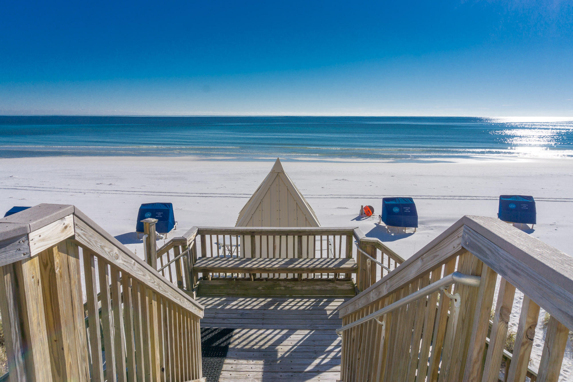 BEACH HOUSE CONDO PH 1 - Residential