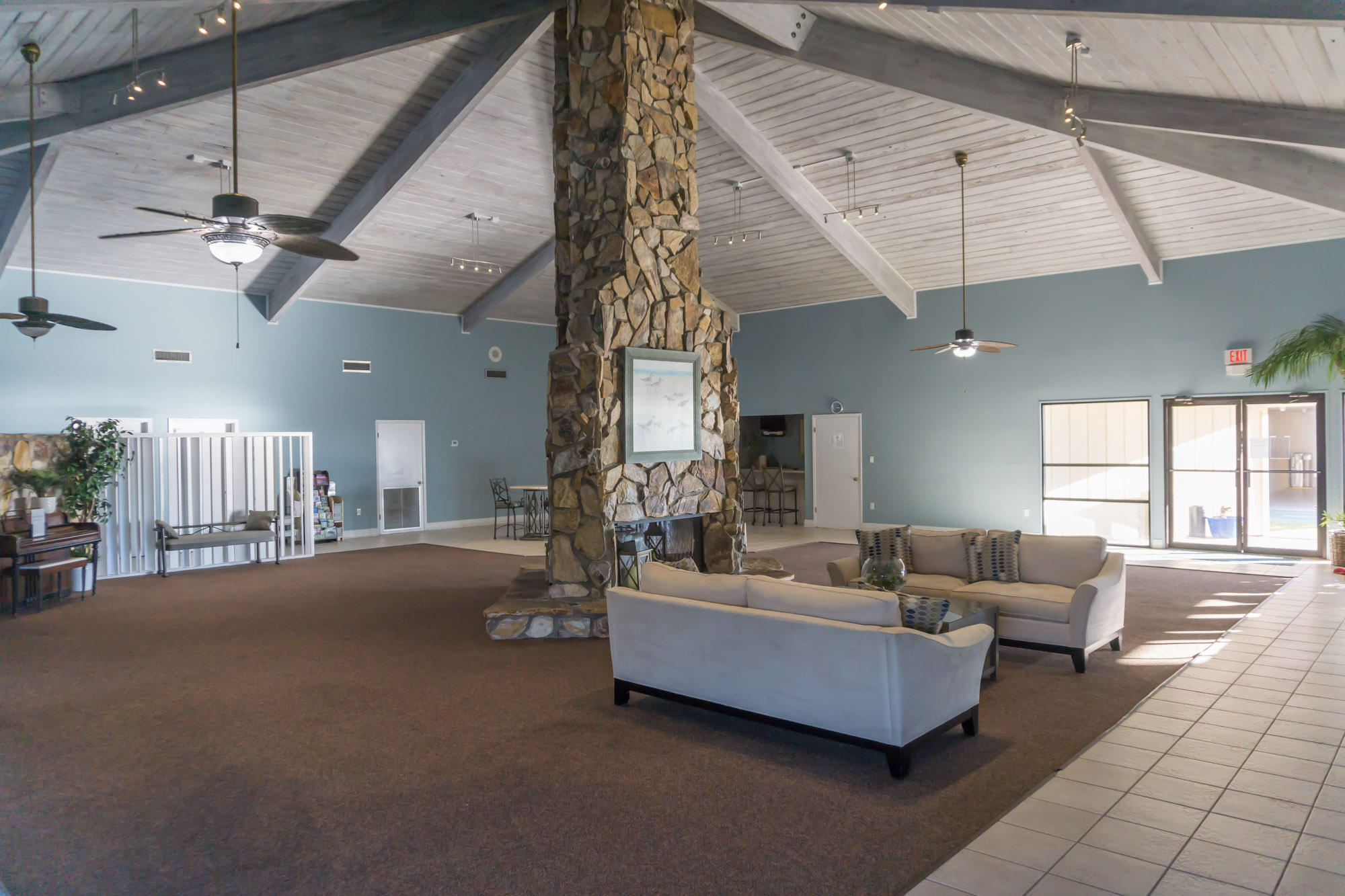 BEACH HOUSE CONDO PH 1 - Residential