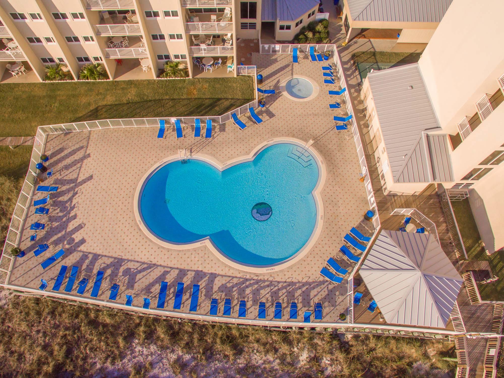 BEACH HOUSE CONDO PH 1 - Residential