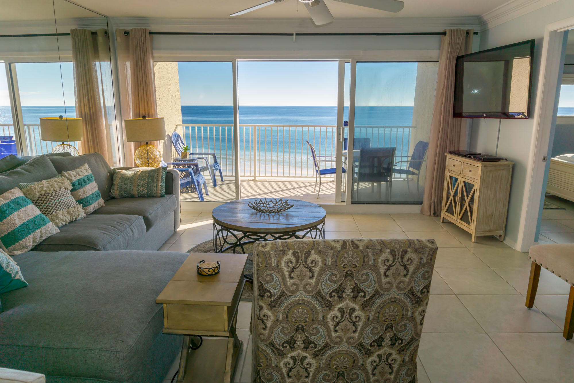 BEACH HOUSE CONDO PH 1 - Residential