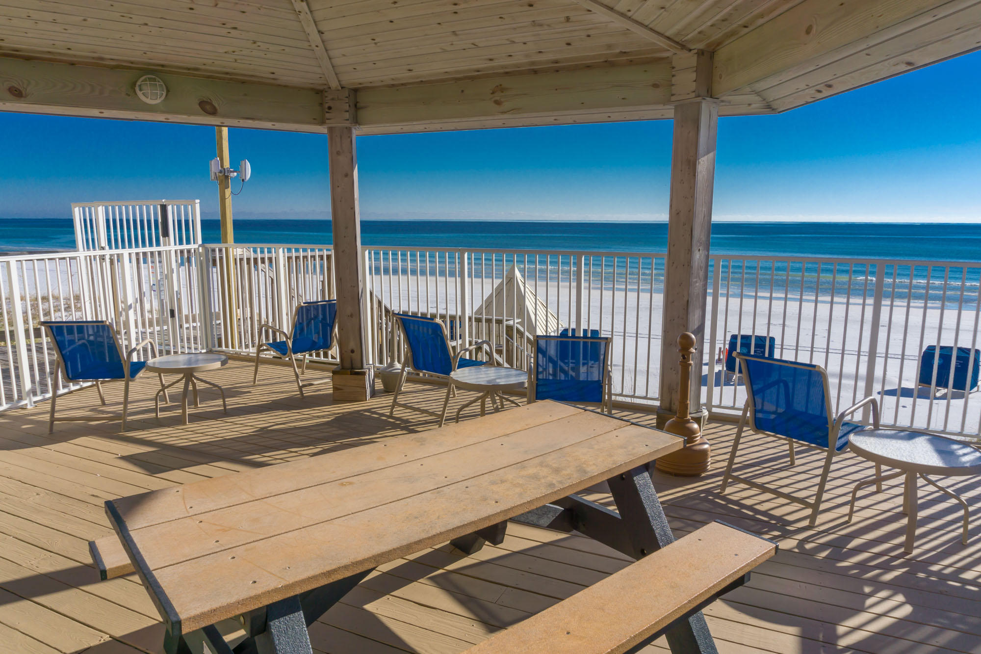 BEACH HOUSE CONDO PH 1 - Residential