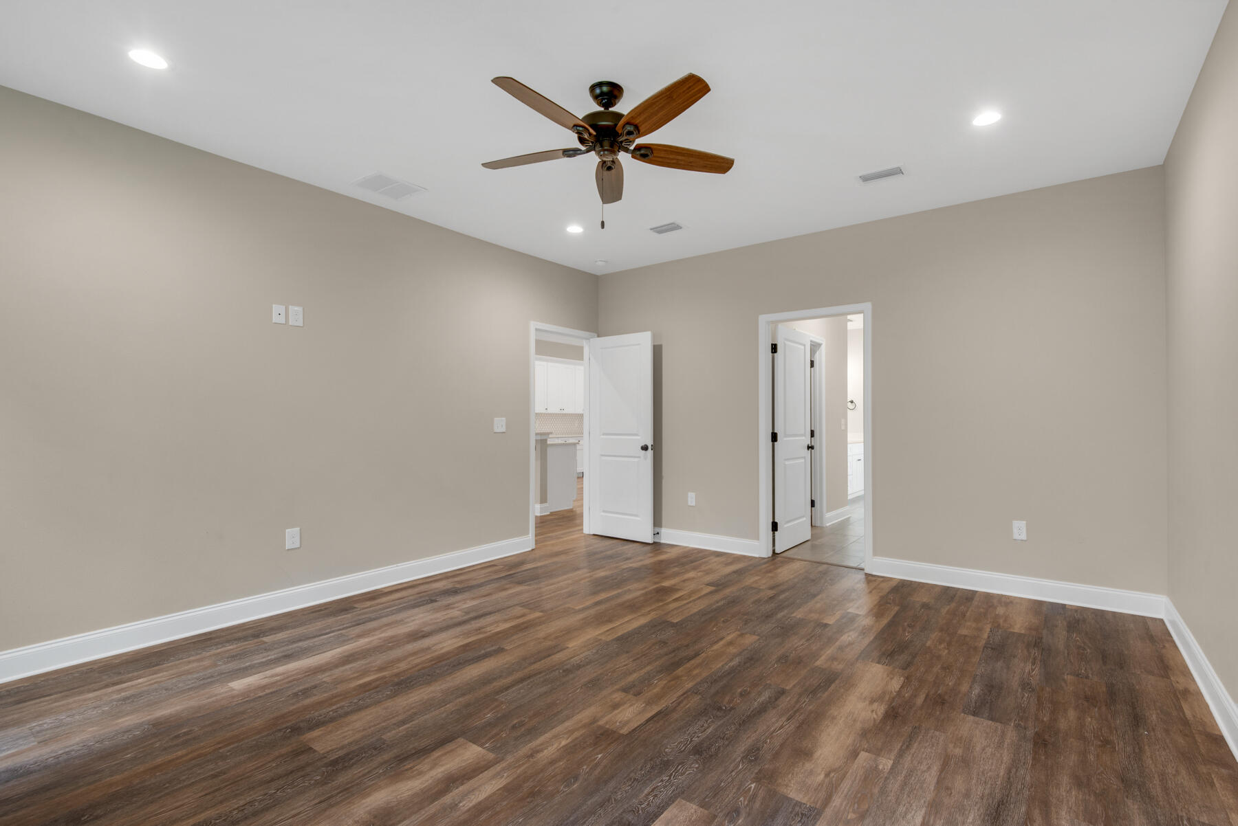Racetrack Road 1st Add - Residential Lease