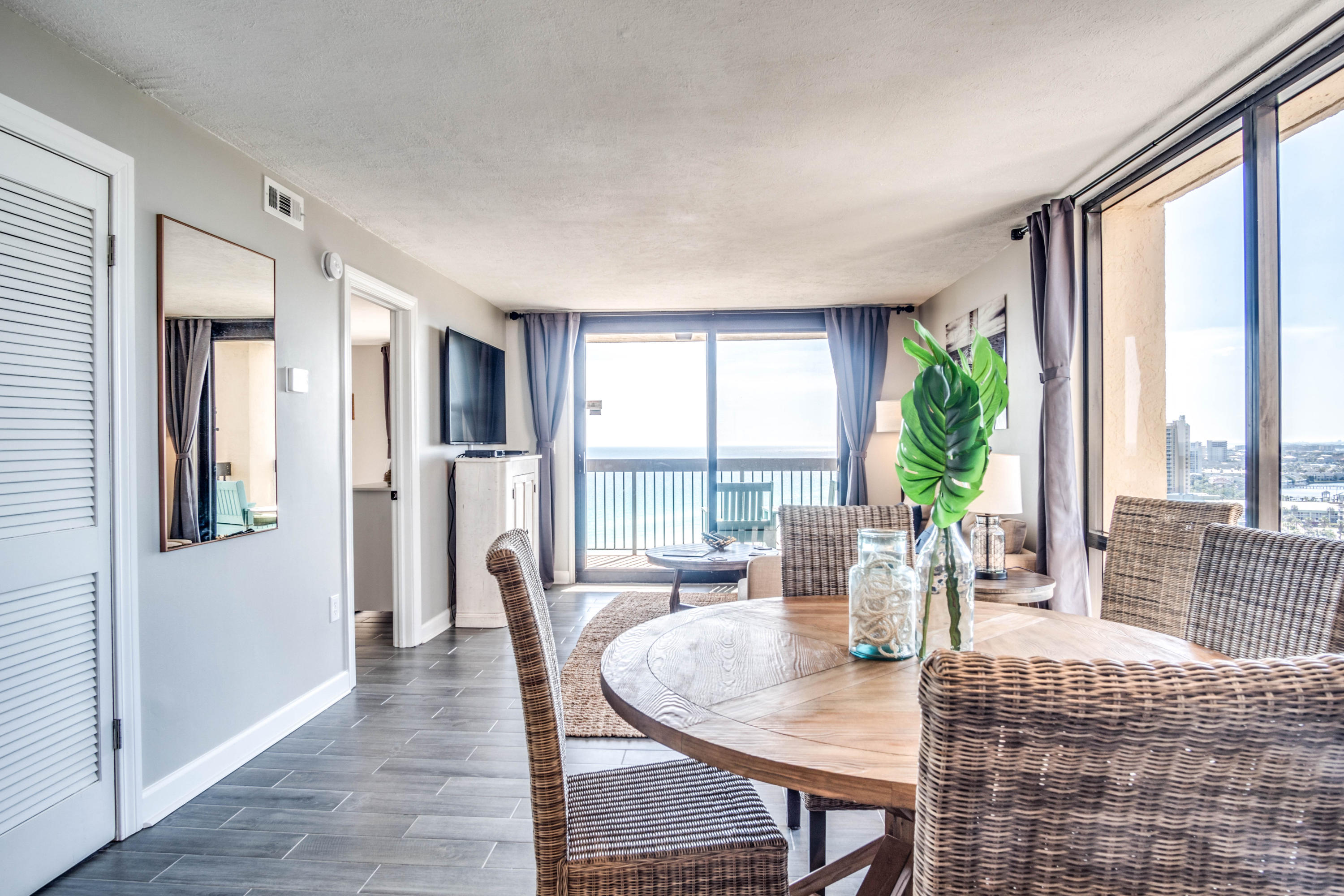 SUNDESTIN INTERNATIONAL CONDO - Residential