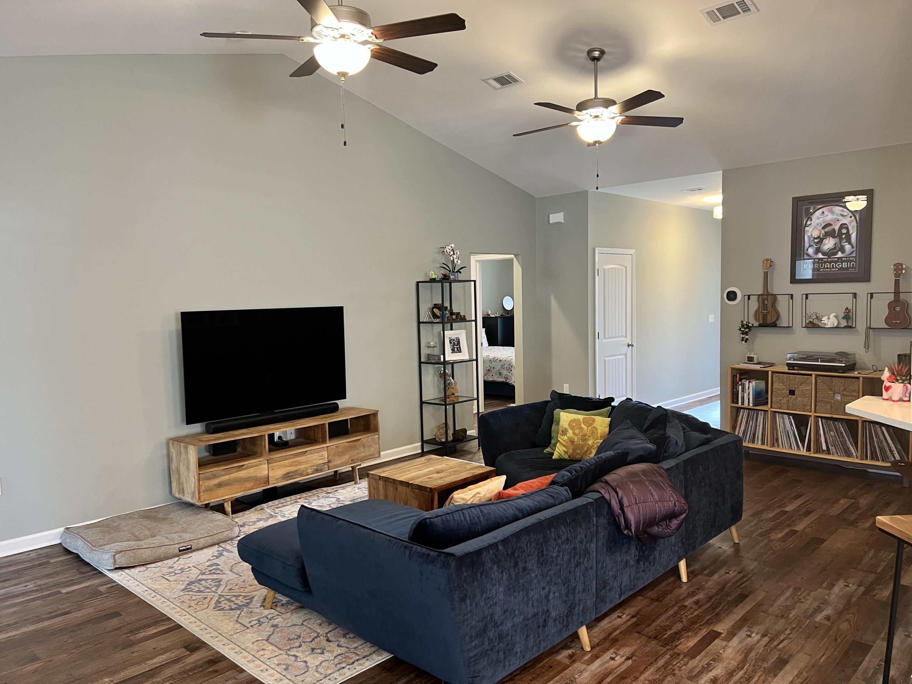 METES & BOUNDS - Residential Lease