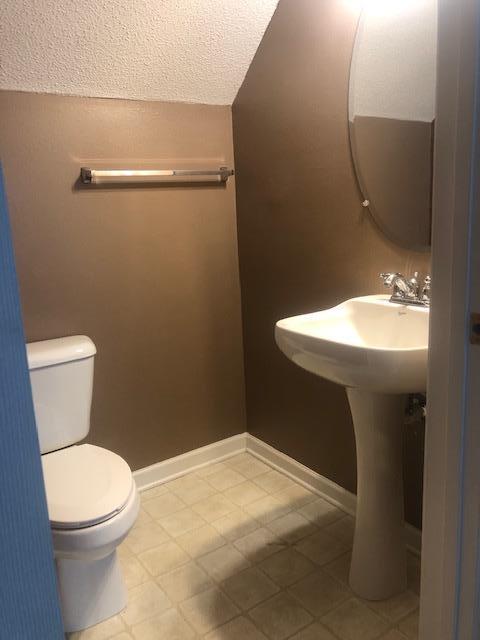 ROLLING PINES - Residential Lease