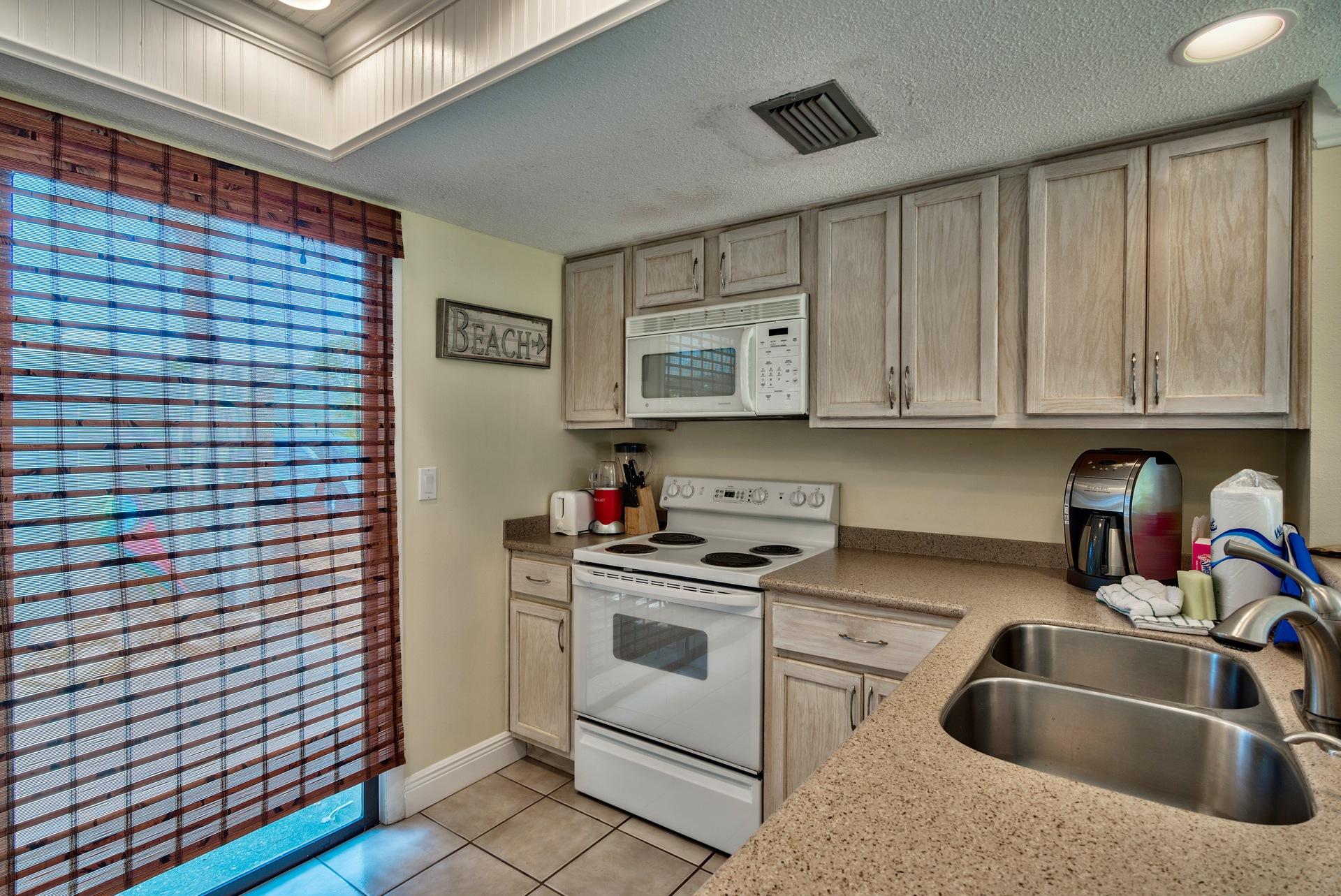 LINKSIDE VILLAGE UNIT 1 - Residential