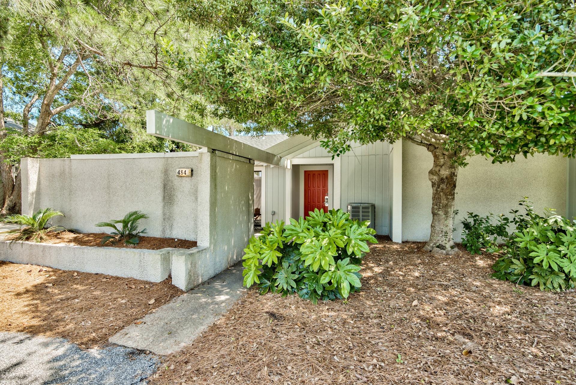 LINKSIDE VILLAGE UNIT 1 - Residential